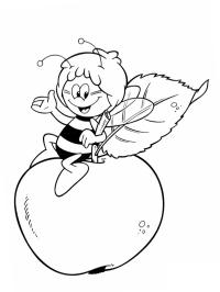 Pszczółka Maja siedzi na jabłku
